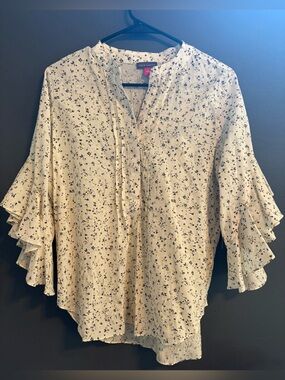NWT Vince Camuto Pintuck Ruffle Sleeve Blouse Birch Floral Gold S